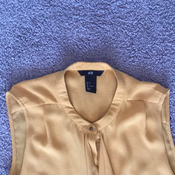 Mustard yellow H&M cap sleeve blouse - Picture 5 of 8